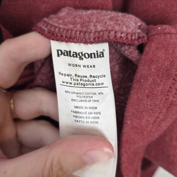 Patagonia Red Fitz Roy Hex Outdoor Graphic Fleece Crewneck Pullover Shirt Sz XS - Picture 3 of 7